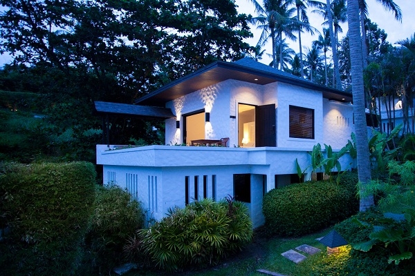Grand Deluxe Villa with Partial Seaview