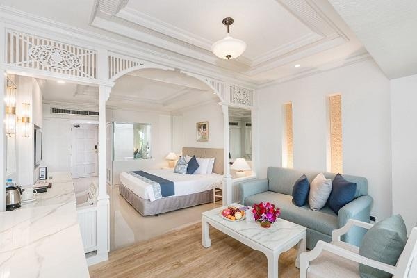 Mini Suite Plus Sunrise King Bed