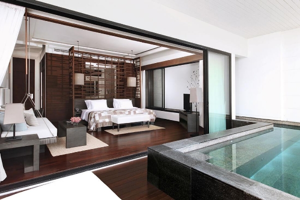 Family Pool Suite