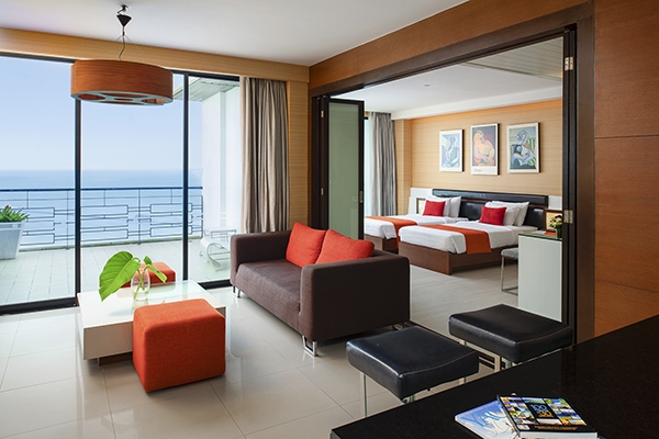 2-Bedroom Oceanfront Royal Suite