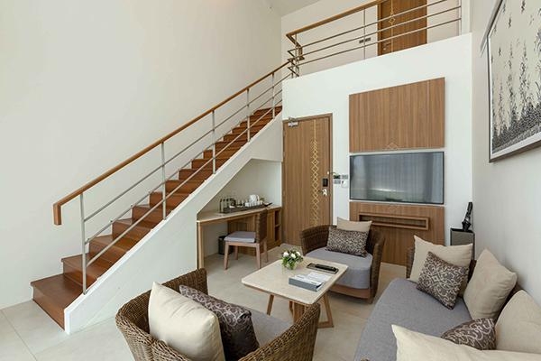 3-Bedroom Residence with Balcony