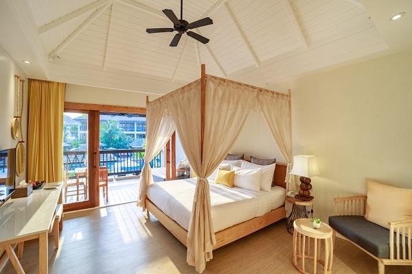 Tropical Canopy Room